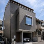 16坪の施工例:北区浮間に建つ、優しさと安心に満ちた木造3階建て住宅。 16坪の施工例:北区浮間に建つ、優しさと安心に満ちた木造3階建て住宅。