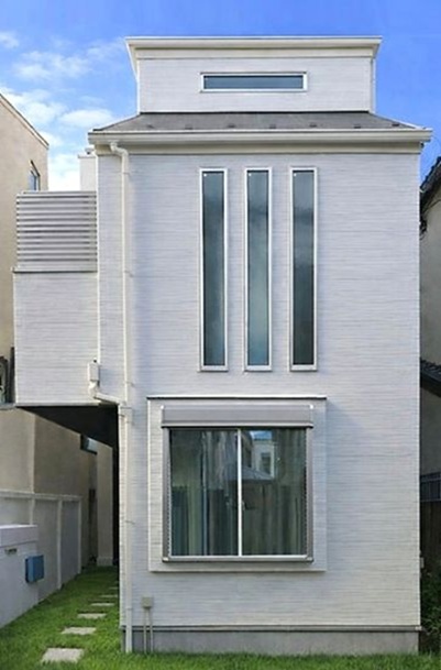 １５坪の施工例：目黒区目黒本町に建つ木造3階て二世帯住宅の好例です。